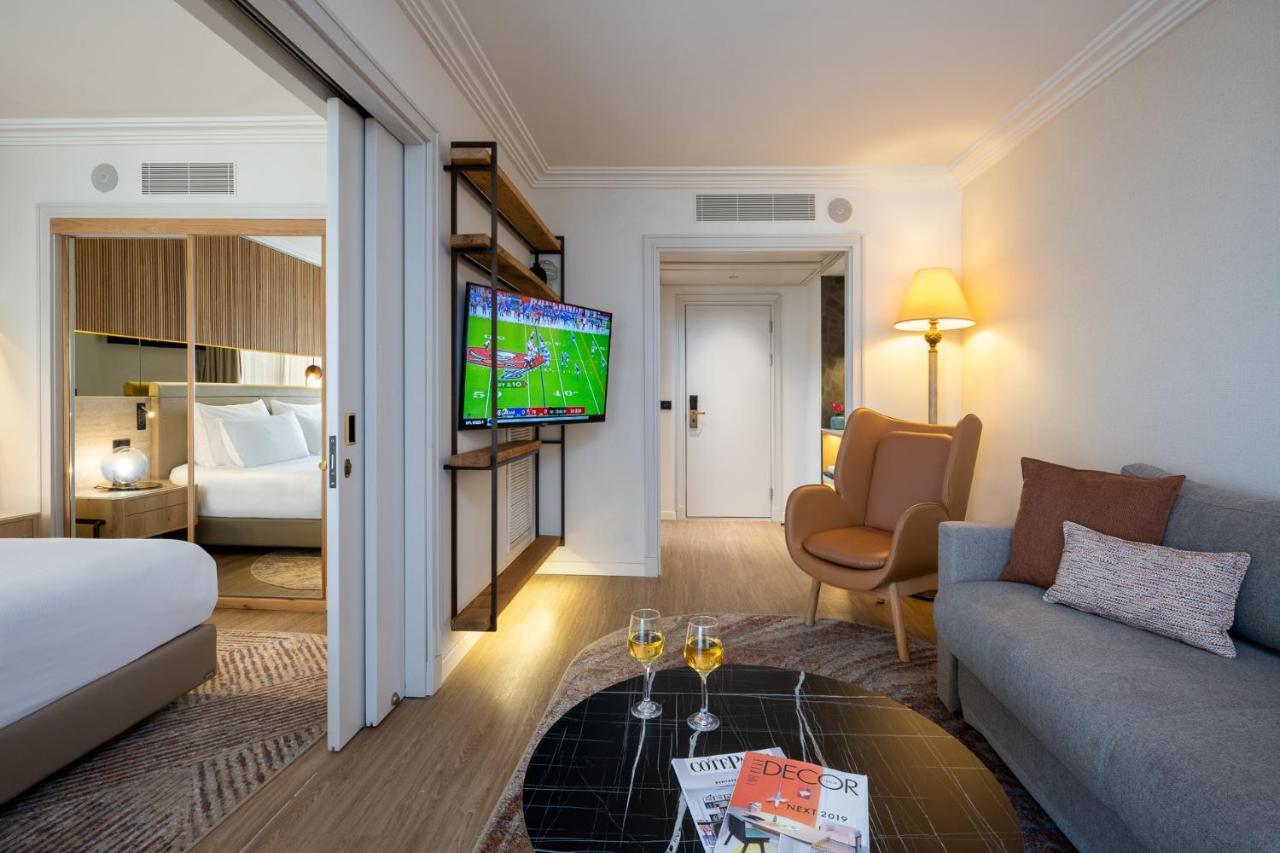 Suite Deluxe Premium - Vue sur Piscine